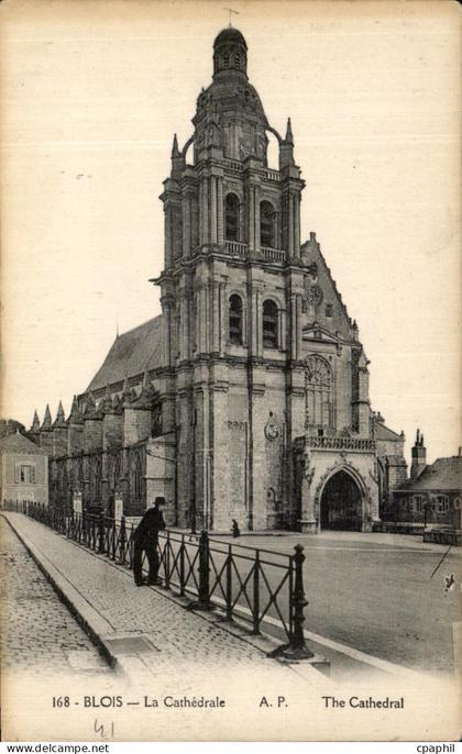 CPA Blois La Cathedrale