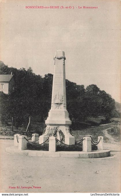 France - 78 - Bonnières sur seine - Le monument