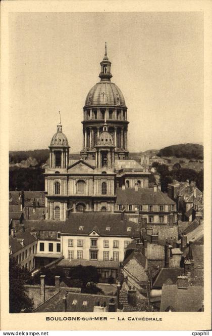CPA Boulogne sur Mer La Cathedrale