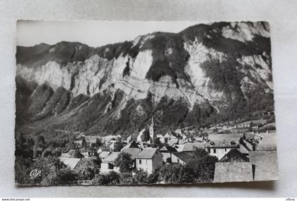 Cpsm, Bourg d'Oisans, vue sur la ville et massif de Prégentil, Isère 38