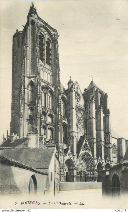 CPA Bourges La Cathedrale
