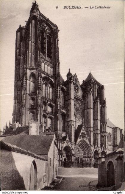 CPA Bourges La Cathedrale