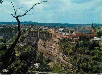 12 - Bozouls - Vue générale - L'Eglise - CPM - Voir Scans Recto-Verso