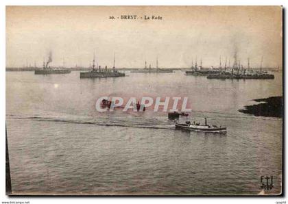 CPA Brest La Rade Bateaux