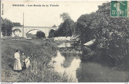 CPA Briare Les Bords de la Trézée