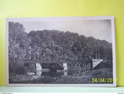 BRIENON-SUR-ARMANCON (YONNE) LE PONT DE L'ARMANCON.