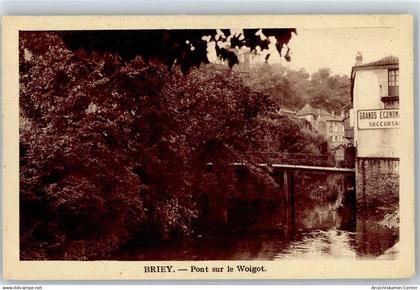 51377517 - Briey