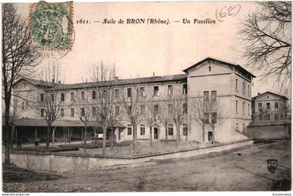 CPA Carte Postale France  Bron Asile Un pavillon VM109305ok