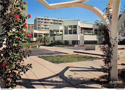 69 CALUIRE ET CUIRE CENTRE COMMERCIAL ENTREE DE LA ROSERAIE