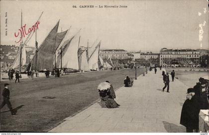 Cannes CPA La nouvelle jetee (voiliers)