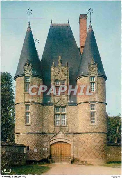 CPM Entree du Chateau de Carrouges
