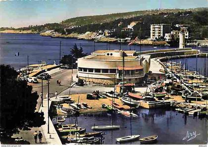13 - Cassis - Le Casino - Automobiles - CPM - Voir Scans Recto-Verso