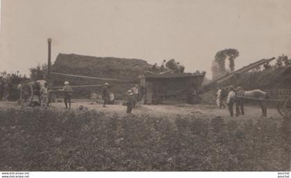 47) CASTELJALOUX - CARTE PHOTO BALISTAI MARMANDE - CASTELJALOUX - MACHINE AGRICOLE - LE DEPIQUAGE - PAYSANS  - (2 SCANS)