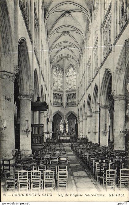 CPA Caudebec en Caux Nef de l Eglise Notre Dame