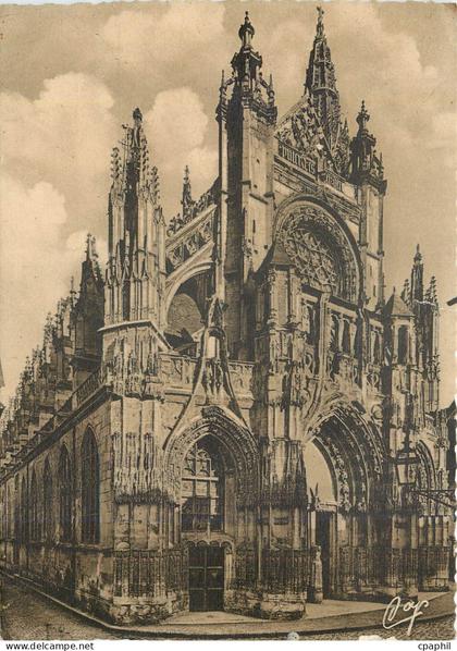 CPM Caudebec en Caux L'Eglise Notre Dame