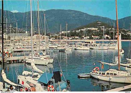 83 - Cavalaire sur Mer - Le Port - Bateaux - Yachts - CPM - Voir Scans Recto-Verso