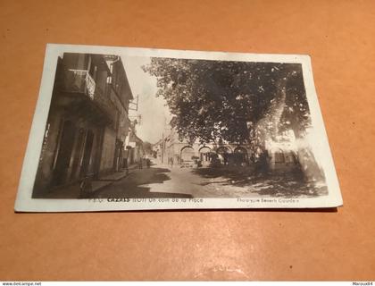 46/ cazals un coin de la place