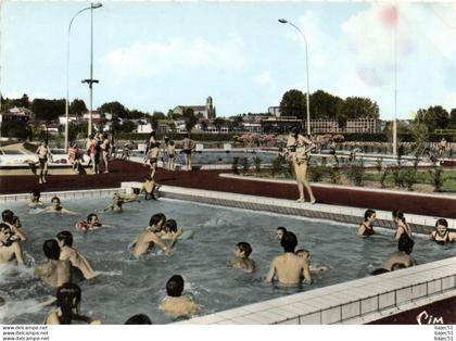 Cerizay - la piscine