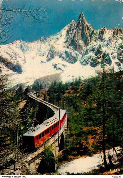 CPM Chamonix Mont Blanc Le Chemin de fer du Montenvers et l'Aiguille du Dru