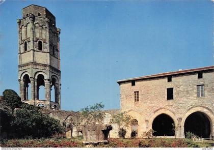86 CHARROUX ABBAYE DE CHARROUX