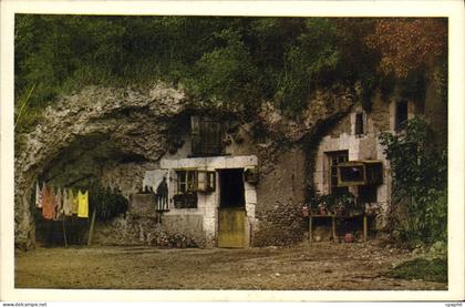 CPA Chateau Du Loir Habitations Dans Le Roc