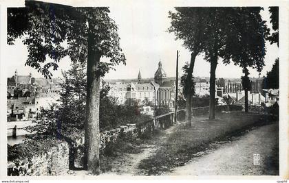 CPA Chateau Gontier Place du Chateau