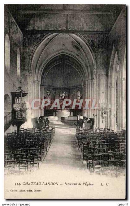 CPA Chateau Landon Interieur de l'Eglise