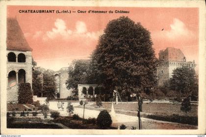 CPA Chateaubriant Cour d honneur du chateau