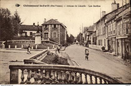 CPA Chateaueuf la Foret Avenue de Linards Les Jardins