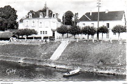 CHATEAUNEUF SUR SARTHE  HOTEL DE LA SARTHE