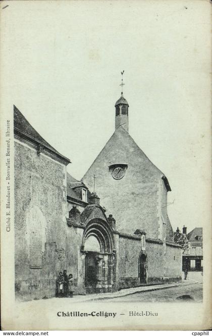 CPA Chatillon Coligny Hotel Dieu Enfants