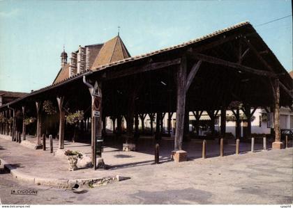 CPA Chatillon sur Chalaronne Ain les Halles XVII S