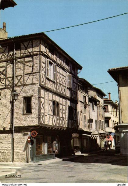 CPA Chatillon sur Chalaronne Ain Vieille Maison a Colombages