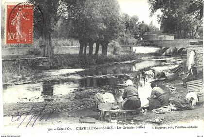 Carte POSTALE Ancienne  de  CHATILLON sur SEINE - Les grandes grilles