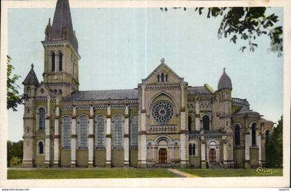 CPA Chemille M et L l Eglise Notre Dame
