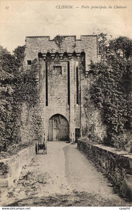 Clisson CPA Porte principale du chateau