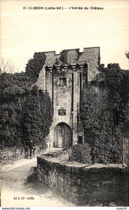 CPA Clisson l Entree du Chateau
