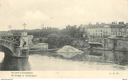 60 - Compiègne - Un pont à Compiégne - CPA - Voir Scans Recto-Verso