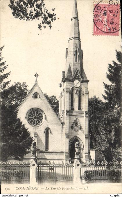 CPA Compiegne le Temple Protestant