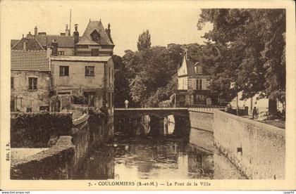 CPA Coulommiers Le Pont De la Ville