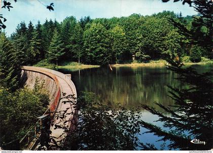 [-10%] FRANCE - Cours la Ville - Barrage - Lac - forêt - arbres - Griffe Amplepuis musée - ed CIM - Carte Postale