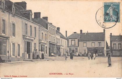 COURTOMER - la Place