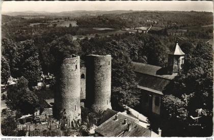 CPA CROCQ Le Vieux Donjon et l'Eglise (1143573)