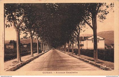 FRANCE - Cuers - Avenue Gambetta - Allées - Arbres - Bâtiments - Collines - CPA
