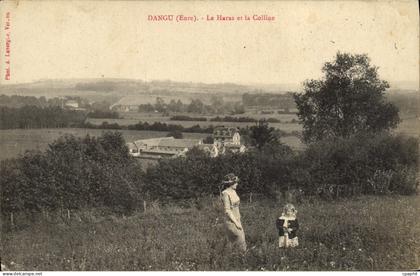 CPA Dangu Le Haras Et La Colline Femme Enfant Chevaux
