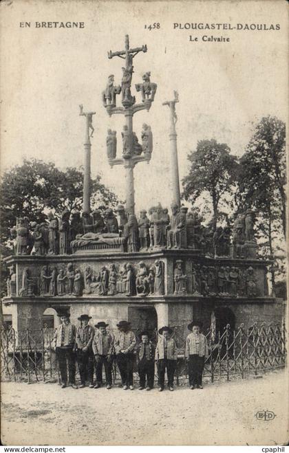CPA En Bretagne Pougastel Daoulas le Calvaire