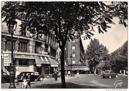 PARIS 11- CARREFOUR VOLTAIRE ET MONTREUIL