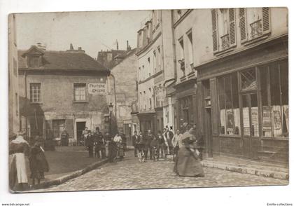 PARIS 18 - CARTE PHOTO - PLACE DU TERTRE