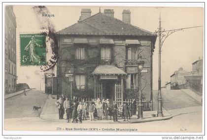 CPA PARIS 20 - RUE SORBIER - CRECHE MUNICIPALE