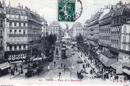 75 -  PARIS 03 - place de la Republique